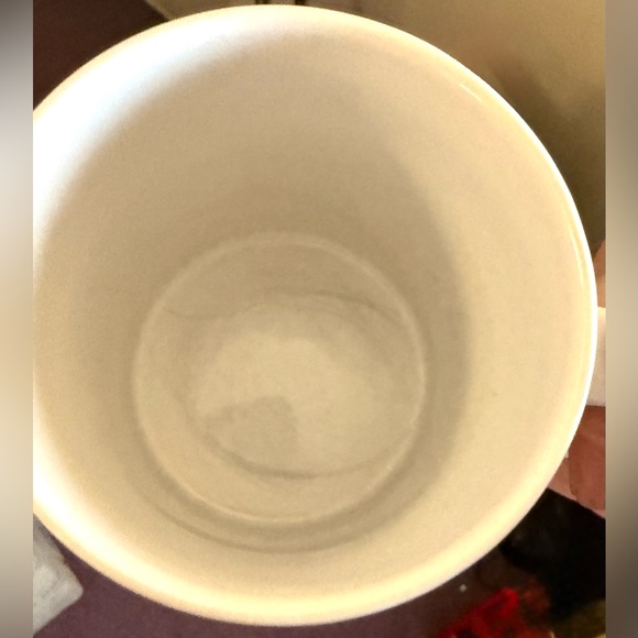 "It's Colombia Not Columbia"  12oz Mug red with white - Picture 3 of 5